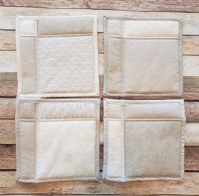 Photo of set of 4 hot pads
